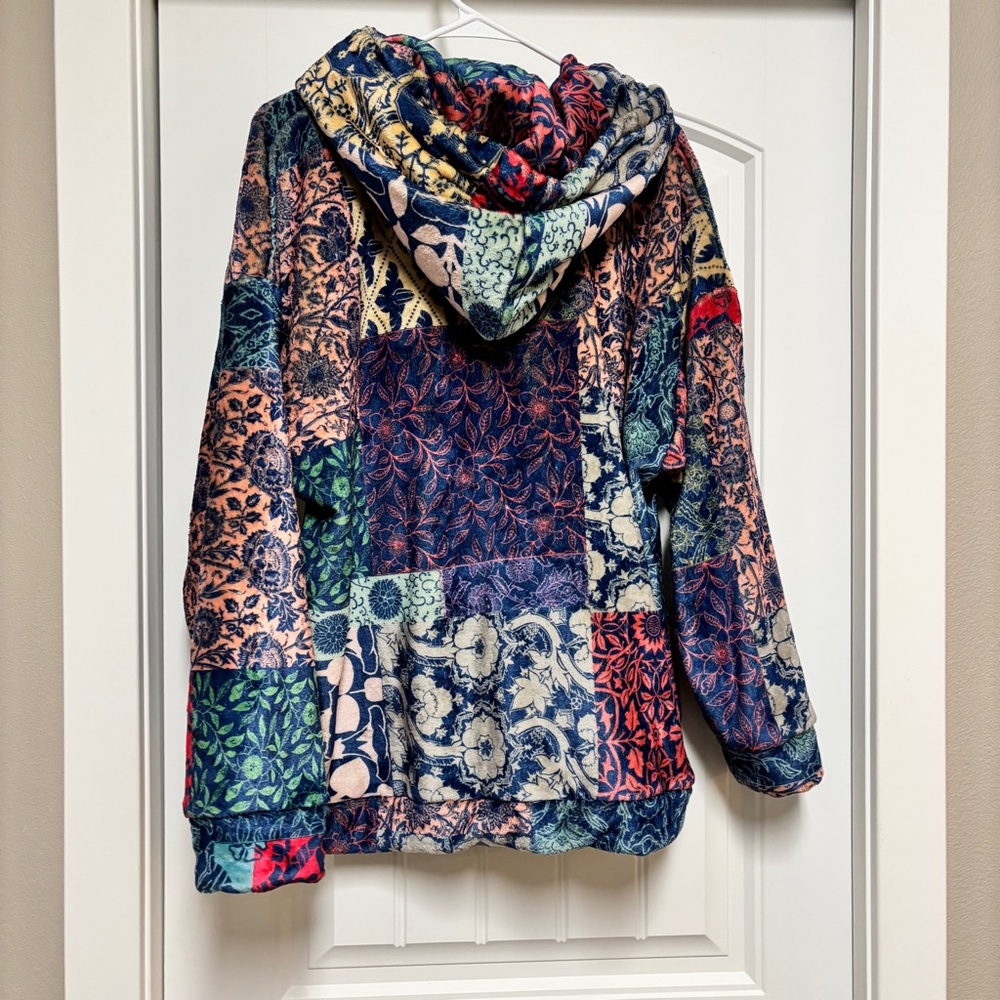 Johnny Was Biya Olivia Sherpa Mulitcolor Patchwork Pullover Hoodie - Picture 4 of 7